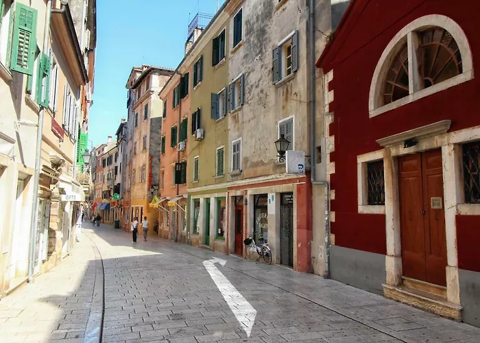 La Prua רוביני