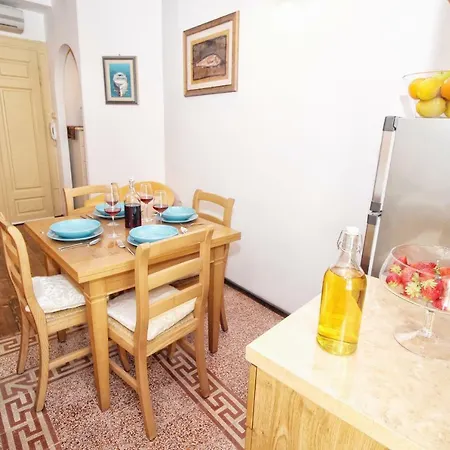La Prua Apartman *